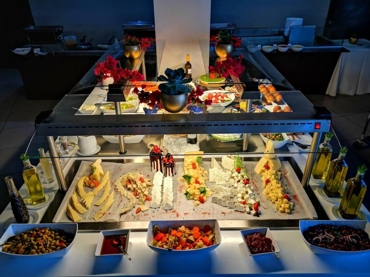 Long Beach Hotel & Resort 론고스 외부 사진